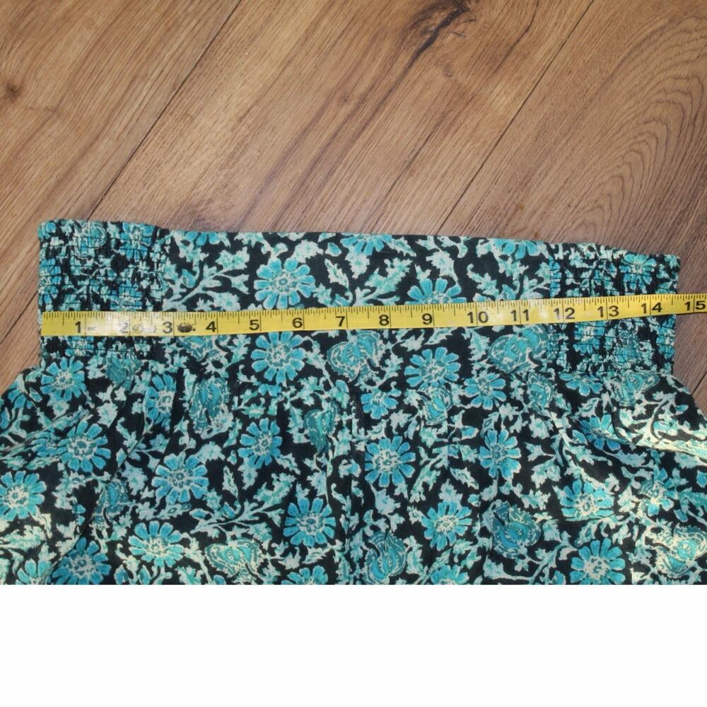 Free People “Say It’s So” Blue Floral Smocked Shorts | Size M | NWT - Picture 8 of 8